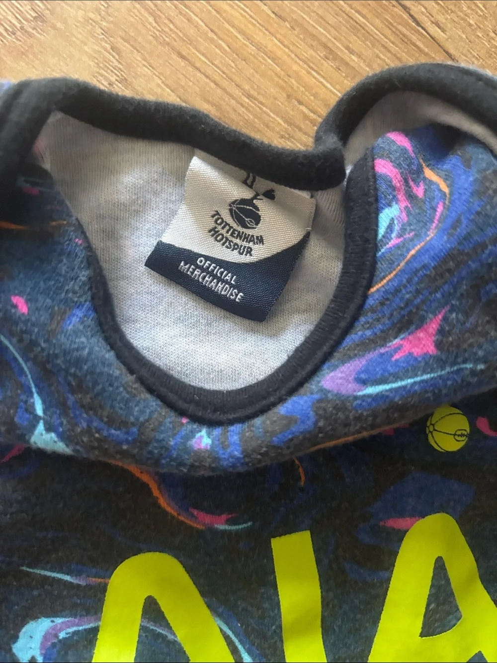 Tottenham Hotspur AIA Logo Baby One-Piece - Black with Neon Accents 3-6 Months